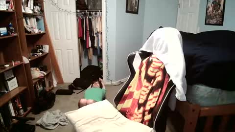 str8whiteboy21 online show from February 16, 2025, 4:10 pm