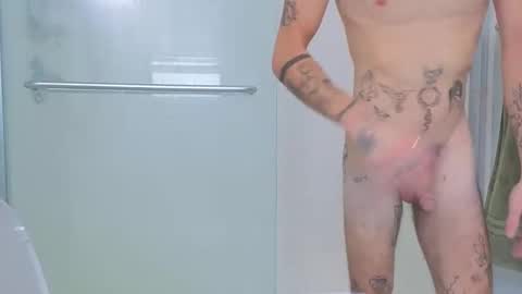 str8whiteboy21 online show from October 28, 2025, 2:53 pm