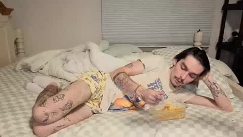 str8whiteboy21 online show from March 24, 2026, 5:01 am