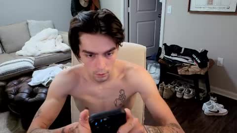 str8whiteboy21 online show from June 6, 2026, 12:43 pm