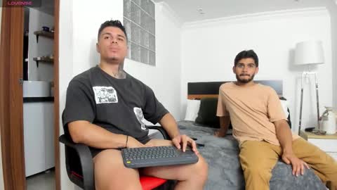 straight__friends online show from February 15, 2026, 2:47 pm