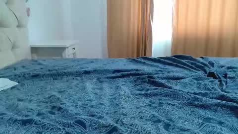 Snapshot of straight_curiouscock chatting on December 21, 2024, 10:17 am Vivian online show from December 21, 2024, 10:17 am