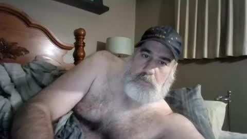 Snapshot of straightbear4you chatting on September 30, 2025, 10:31 am Straightbear4you online show from September 30, 2025, 10:31 am
