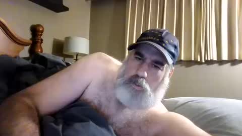 Snapshot of straightbear4you chatting on October 13, 2025, 10:48 am Straightbear4you online show from October 13, 2025, 10:48 am