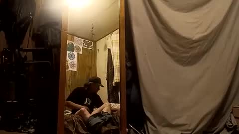 Snapshot of straightmaletouse chatting on April 2, 2026, 7:39 am straightmaletouse online show from April 2, 2026, 7:39 am