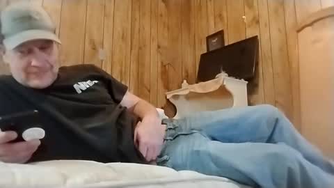 straighttoy online show from March 9, 2025, 10:30 pm