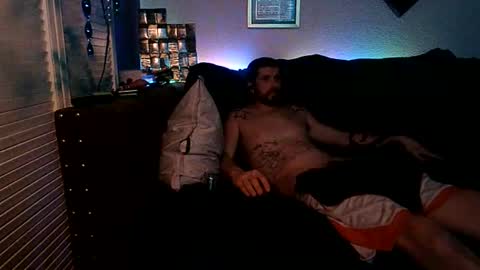 straitpipermann22 online show from April 8, 2026, 11:10 am