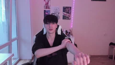 Ray online show from December 9, 2024, 7:39 am