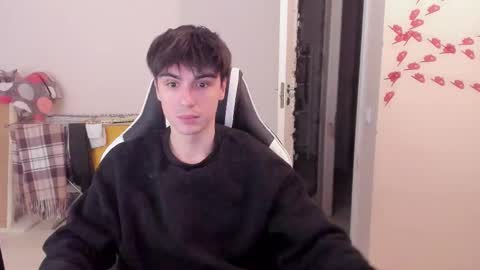 Ray online show from February 25, 2025, 4:31 pm