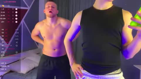 Snapshot of strangeguys chatting on November 11, 2025, 9:04 pm Rick Leo online show from November 11, 2025, 9:04 pm