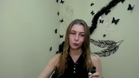 Amalia online show from December 21, 2024, 12:59 pm