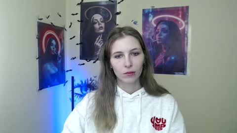 Amalia online show from November 14, 2025, 7:51 am