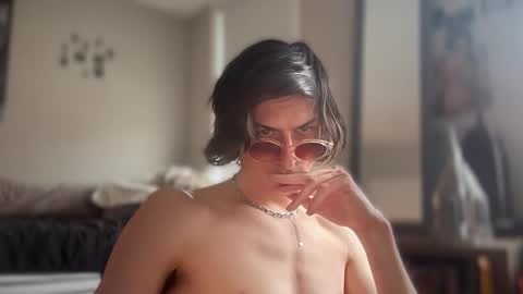 stratusfactionxoxo online show from April 13, 2026, 7:08 pm