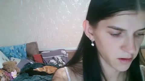 Snapshot of strawberry_storm chatting on September 15, 2025, 6:52 pm Strawberry Storm online show from September 15, 2025, 6:52 pm