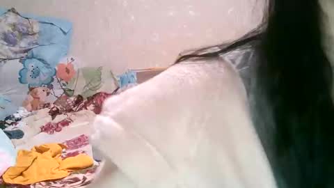 Strawberry Storm online show from April 18, 2026, 8:09 pm