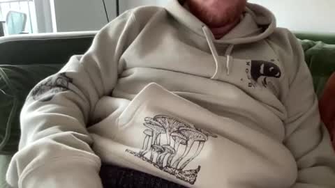 Snapshot of strawberryblnd chatting on January 20, 2025, 3:28 pm StrawberryBlnd online show from January 20, 2025, 3:28 pm