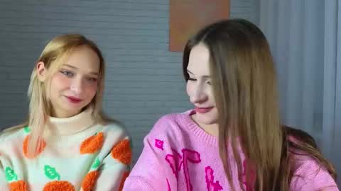 Alice and Violetta online show from November 12, 2025, 2:12 am