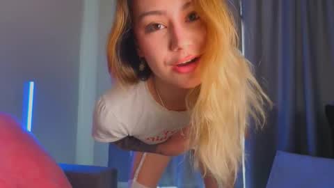 Tati and Lola online show from March 12, 2026, 5:57 am