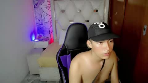 Snapshot of street_poemm_ chatting on February 22, 2026, 3:18 am Street online show from February 22, 2026, 3:18 am