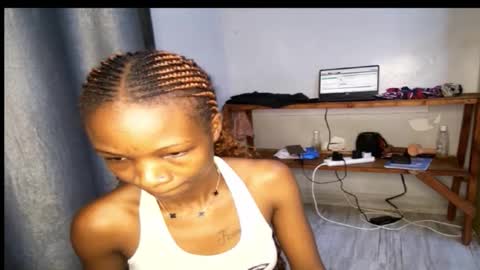 streetlioness online show from October 22, 2025, 7:02 pm