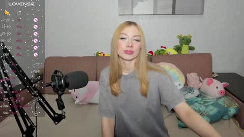 Snapshot of streis_mua chatting on January 29, 2025, 9:17 pm Streis  open pvt online show from January 29, 2025, 9:17 pm