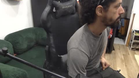 Snapshot of stringin69 chatting on March 2, 2026, 7:09 am stringin69 online show from March 2, 2026, 7:09 am