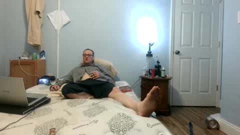 Snapshot of strobodi2103 chatting on February 25, 2025, 2:25 am Strobody86 online show from February 25, 2025, 2:25 am