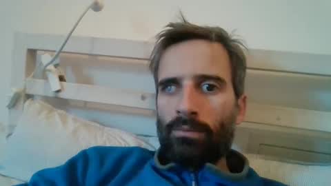 Snapshot of stroke1 chatting on December 20, 2024, 7:44 am stroke1 online show from December 20, 2024, 7:44 am