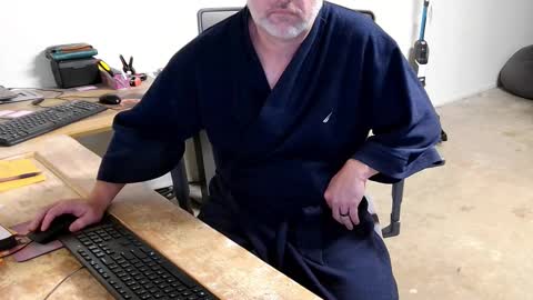 strokingdragon48 online show from November 18, 2025, 3:49 pm