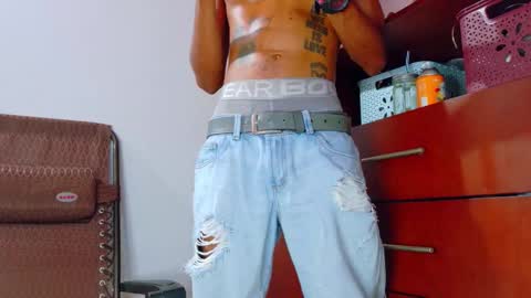 stronganddelicious online show from October 6, 2025, 10:40 pm