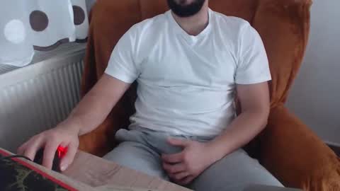 StrongCoffee online show from November 15, 2025, 10:34 am