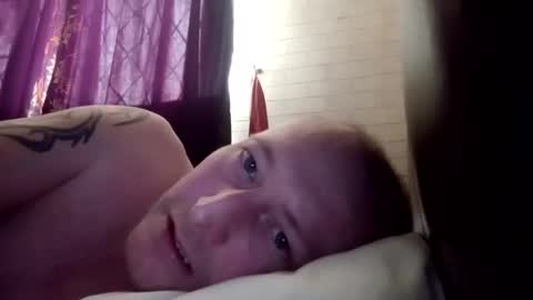 stu_art83 online show from April 18, 2026, 8:18 am