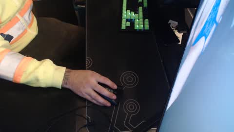 stud69861714 online show from September 17, 2025, 4:25 am