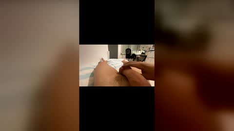 students_dick18 online show from April 8, 2026, 11:05 pm