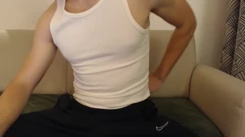 Stud From Paris online show from May 2, 2026, 7:52 pm