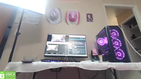 StudioWahines online show from January 29, 2025, 7:11 pm