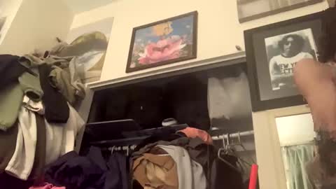 stxllaxcx online show from October 19, 2025, 2:45 am