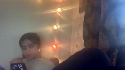 stxllaxcx online show from April 18, 2026, 8:53 pm