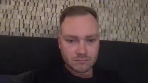 Snapshot of sub_austr chatting on March 5, 2025, 7:27 pm sub_austr online show from March 5, 2025, 7:27 pm