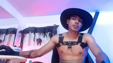 subarashi_ishi69 online show from October 2, 2025, 7:54 pm