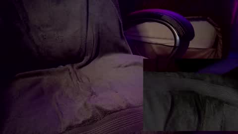 subbiguy00 online show from October 25, 2025, 1:07 pm