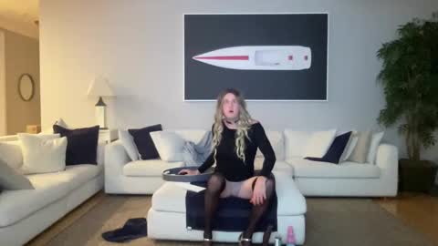 Sissy Isabella online show from November 11, 2025, 7:19 am