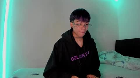 nico online show from February 7, 2025, 3:52 pm