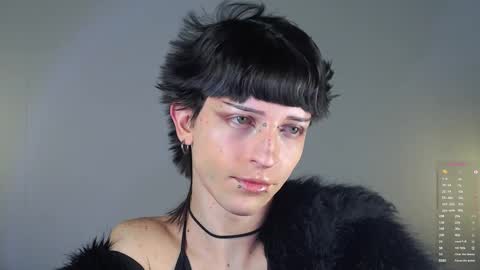 Angel  online show from December 4, 2025, 9:51 am