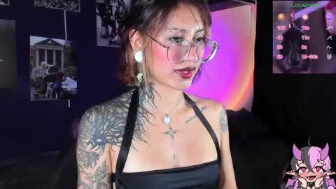 Snapshot of succubus_girl_ chatting on September 11, 2025, 10:32 pm Alexy online show from September 11, 2025, 10:32 pm