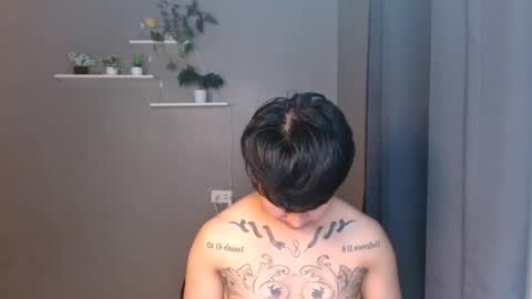 Snapshot of suck_cary chatting on November 17, 2025, 12:55 pm Zackary online show from November 17, 2025, 12:55 pm