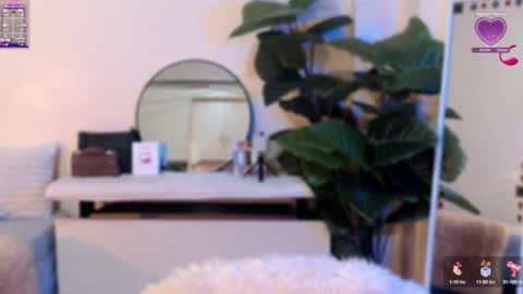 Snapshot of suckablechick chatting on January 29, 2025, 2:32 pm Marry online show from January 29, 2025, 2:32 pm