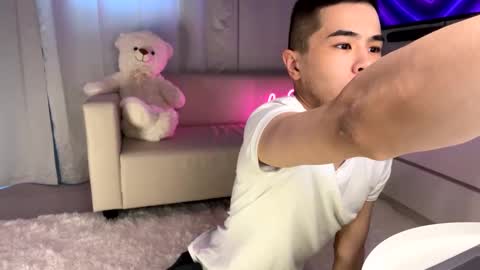 Snapshot of sue_star chatting on March 1, 2025, 9:18 am Emmy online show from March 1, 2025, 9:18 am