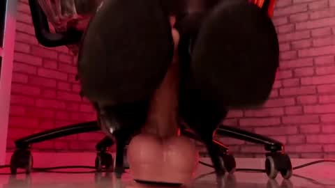 sugar1014 online show from April 22, 2026, 2:14 am