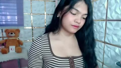 Snapshot of sugar_n_spicex chatting on June 17, 2026, 1:19 am trisha online show from June 17, 2026, 1:19 am